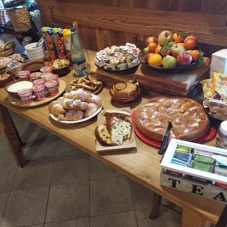 فندق مبيت وإفطار Layet